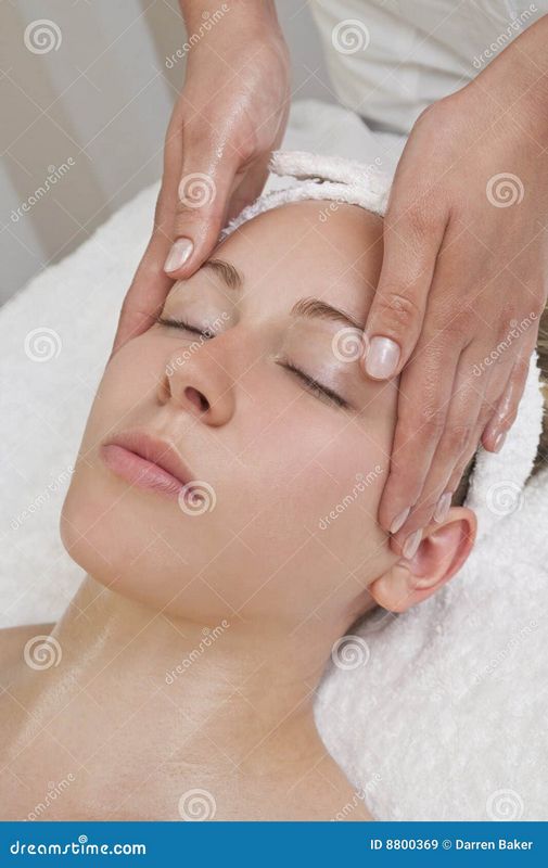 Terapia con piedras o masaje con piedras calientes